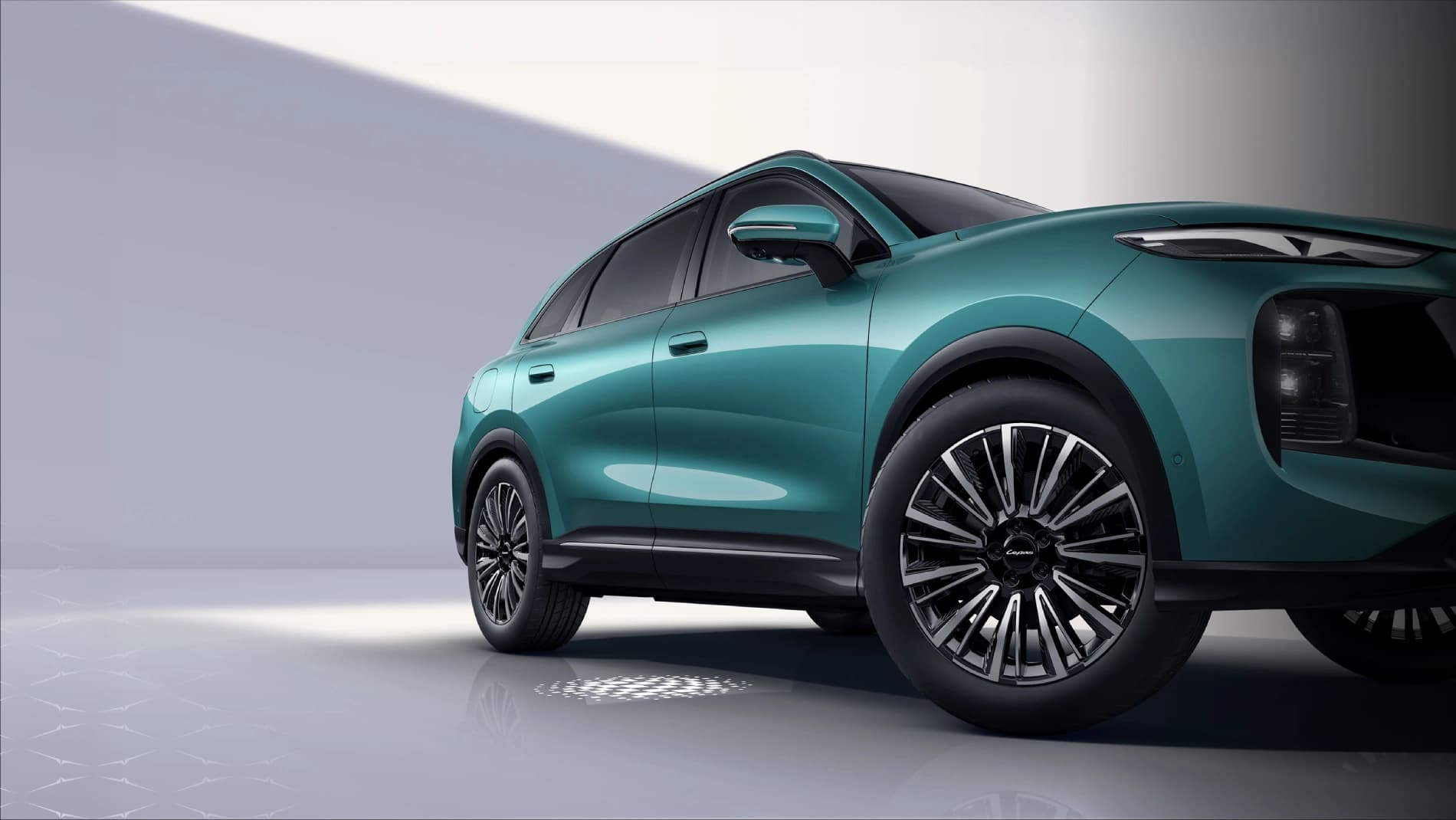 Sleek lines and curves that reflect its agility.